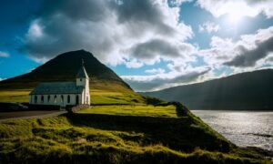 modlitwa do świętego Benedykta o obronę przed złem